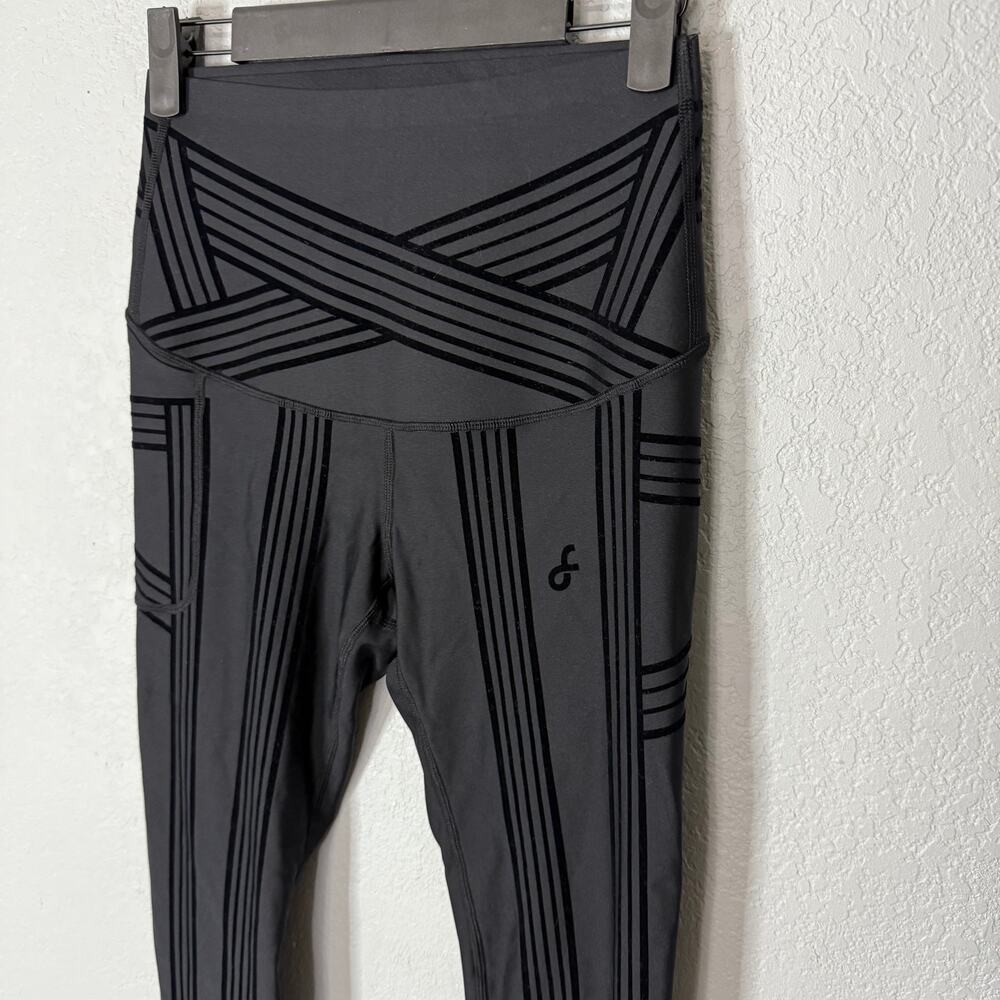 Fanka Body Sculpt Side Pocket 7/8 Leggings Black Size Large - Picture 4 of 7